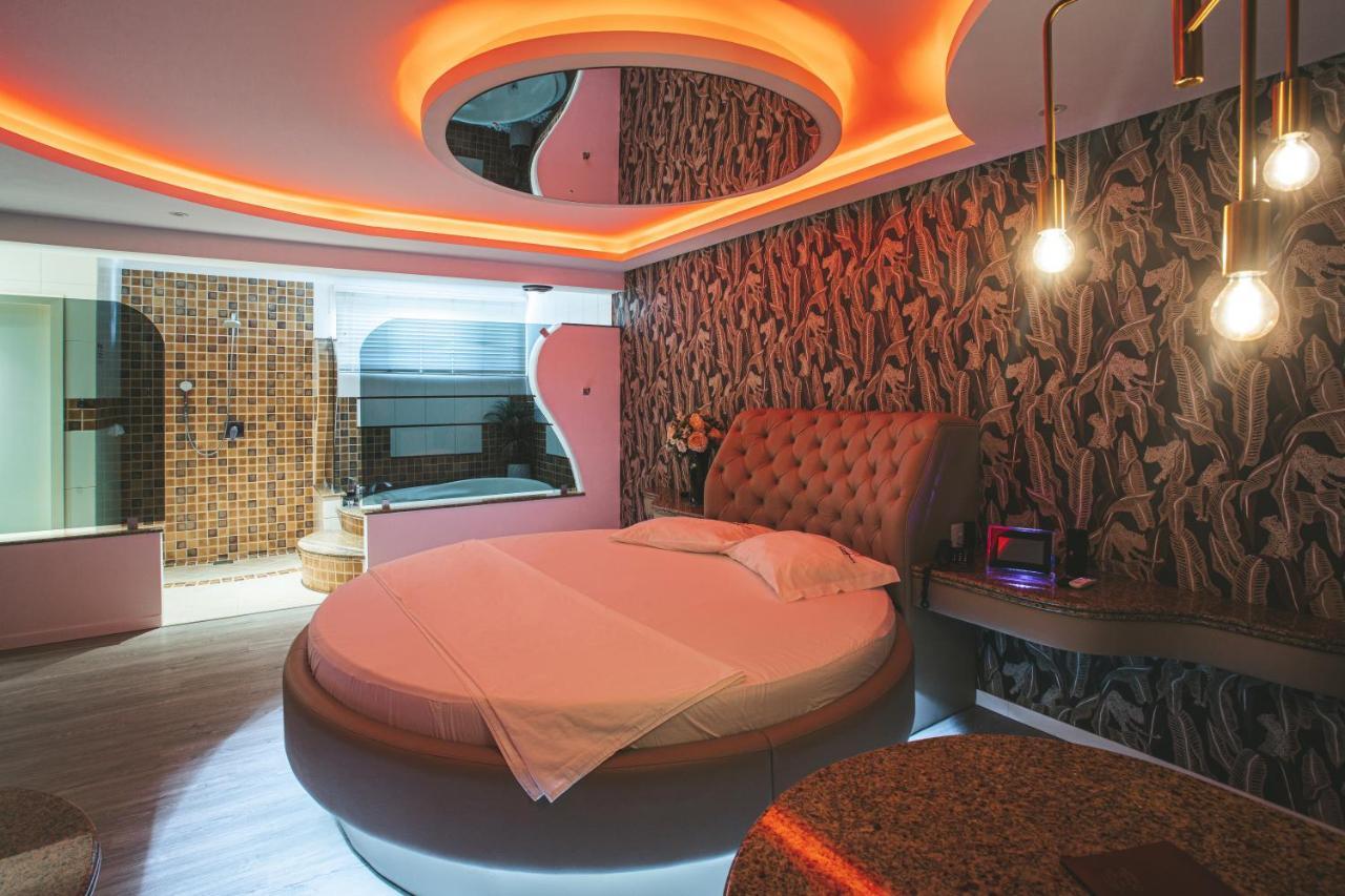 Motel Kalahari Jaragua do Sul Ngoại thất bức ảnh